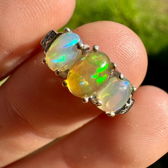 1.20ctw genuine Ethiopian Welo Opal solid  sterling silver ring- new with tags - Picture 4 of 13